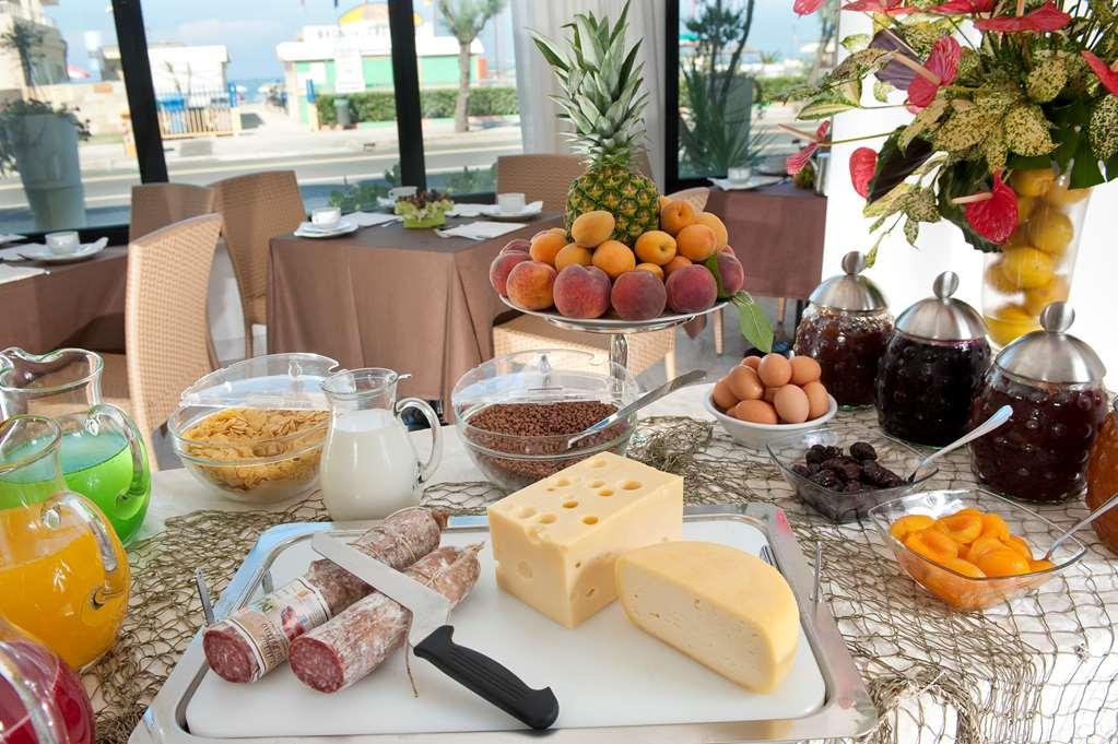 Park Hotel Kursaal Misano Adriatico Restaurant photo